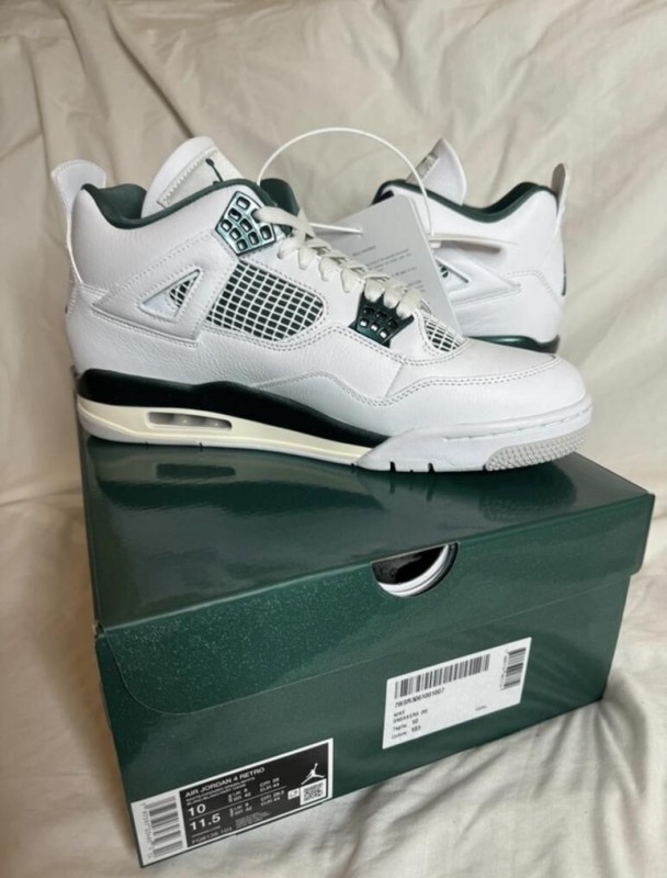 Jordan 4 Vert Chromé (Oxidized Green)