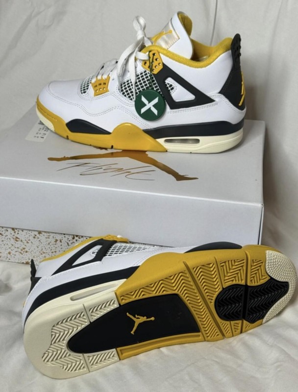 Air Jordan 4 Wmns Vivid Sulfur 2