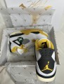 Air Jordan 4 Wmns Vivid Sulfur
