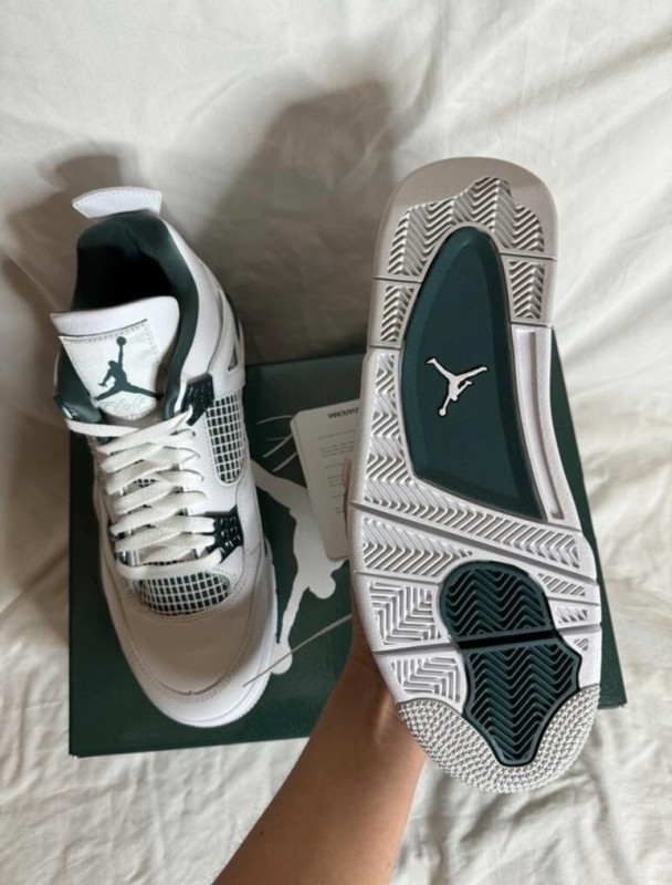 Jordan 4 Vert Chromé (Oxidized Green) 2