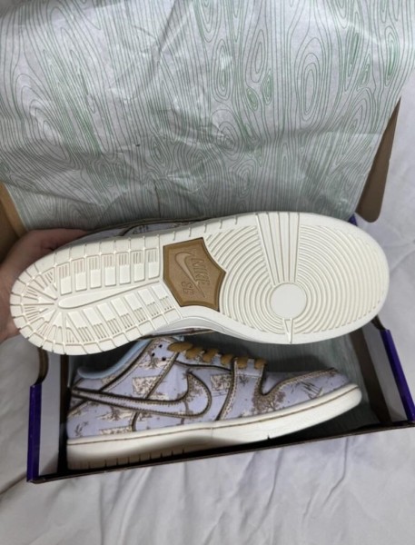 Nike Dunk Low SB Premium City of Style