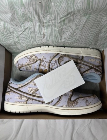 Nike Dunk Low SB Premium City of Style