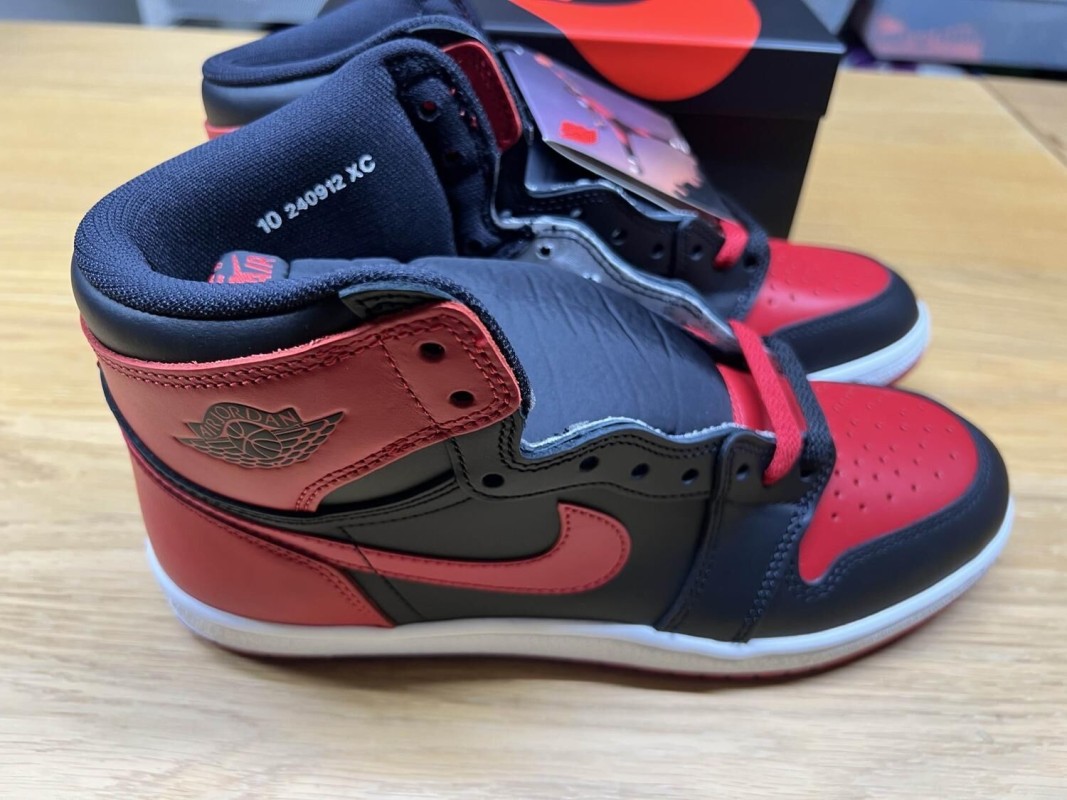 Air Jordan 1 Retro High '85 OG Bred (2025) 2