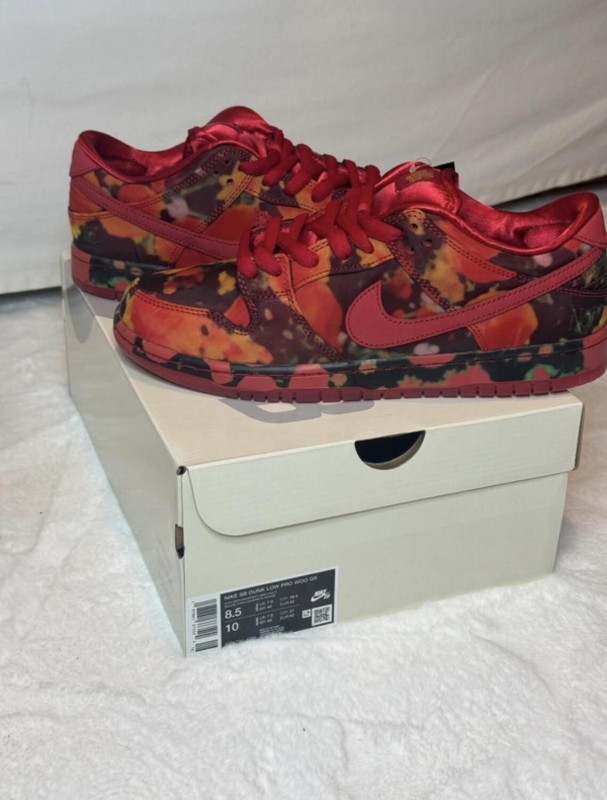 Nike SB Dunk Low Le Magicien d'OZ champ de coquelicot