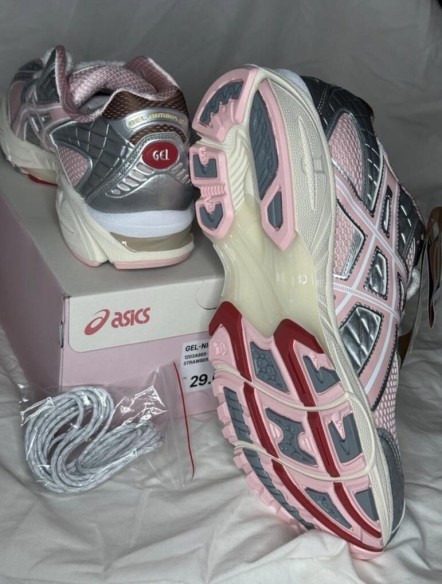 ASICS Gel-Nimbus 10.1 Vandy The Pink x atmos Strawberry Fraise Kayano 14