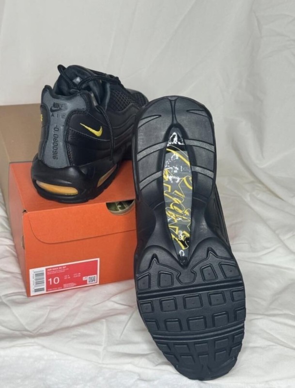 Nike Air Max 95 Corteiz Honey Black Noir 2