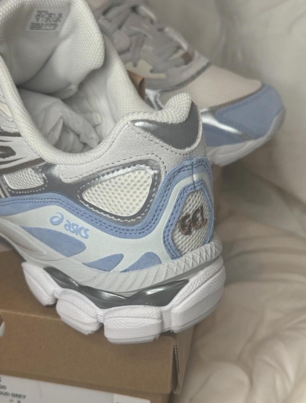 ASICS Gel NYC crème, gris et bleu 2