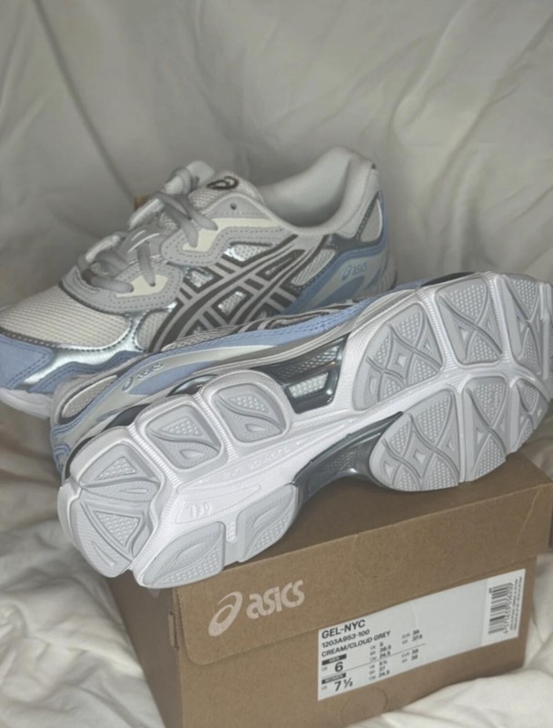 ASICS Gel-NYC cream, gris et bleu 2