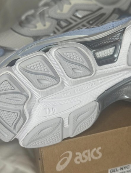 ASICS Gel-NYC cream, gris et bleu