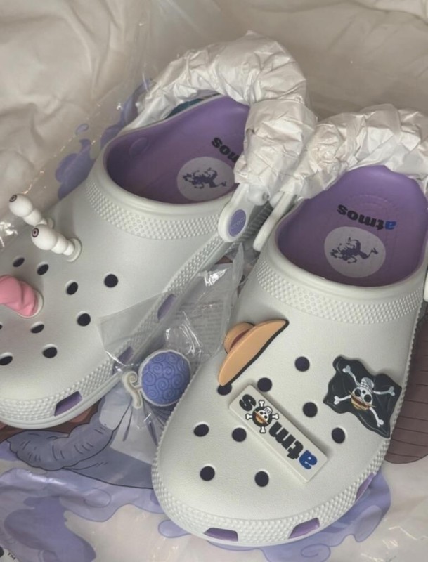 Crocs Classic Clog One Piece x atmos Luffy Gear One Piece 2