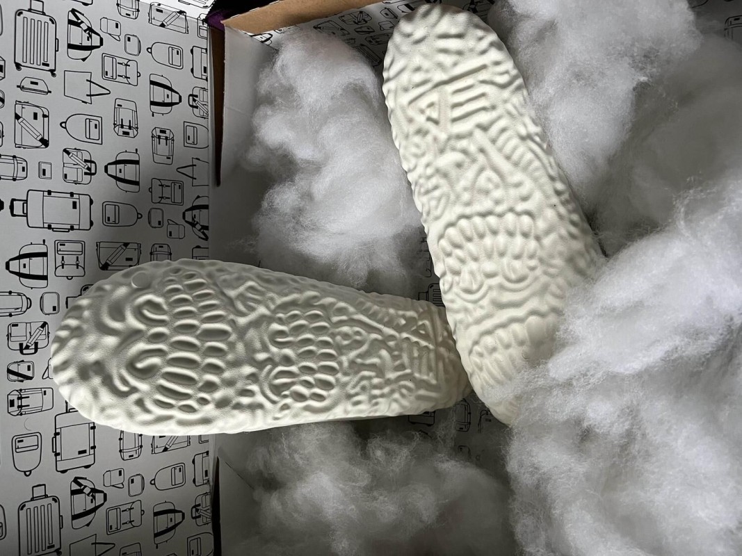 Slawn White Chompaz (L) 2