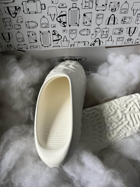 Slawn White Chompaz (L)