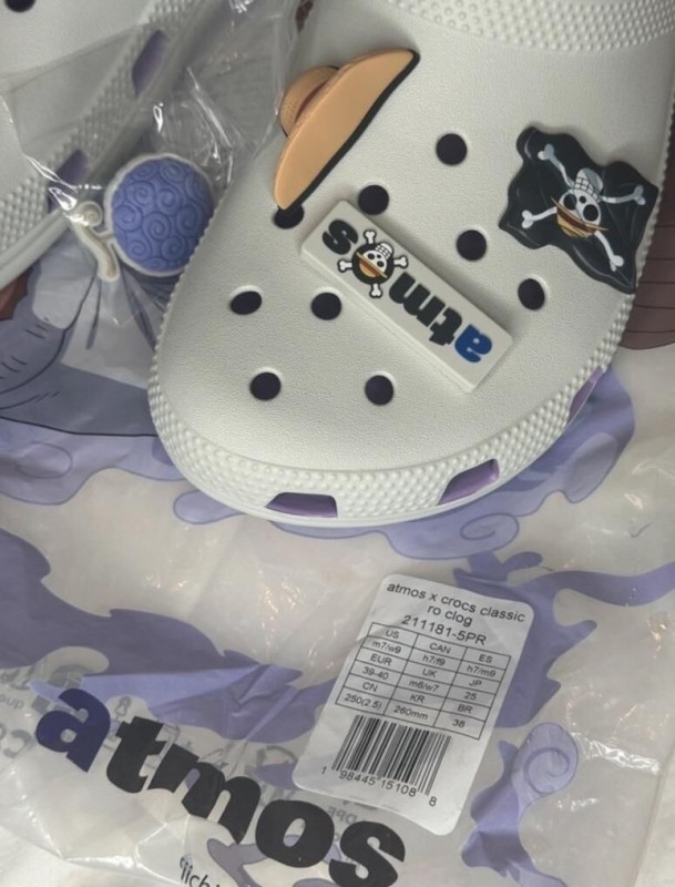 Crocs Classic Clog One Piece x atmos Luffy Gear One Piece 2