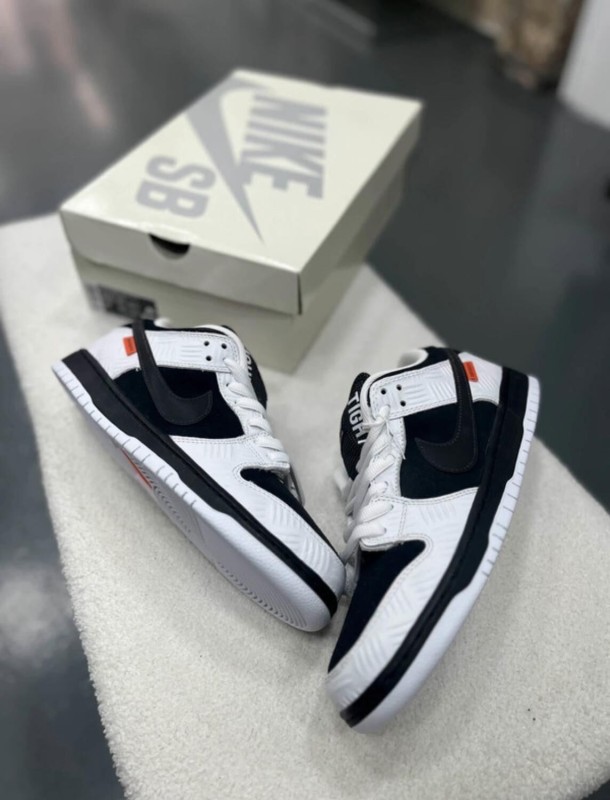 Dunk SB Tighbooth 44,5