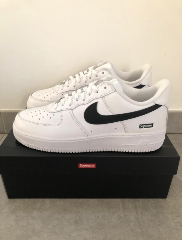 Nike Air Force 1 Supreme 2