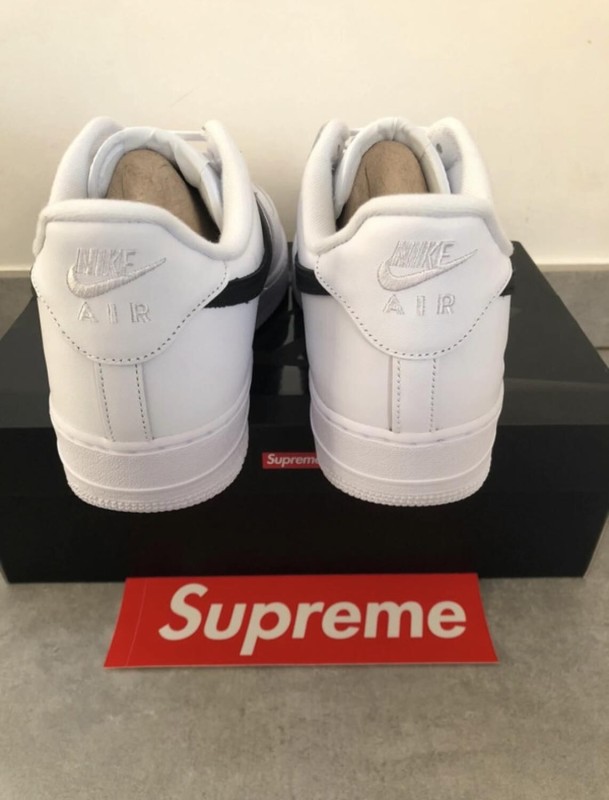 Nike Air Force 1 Supreme 2