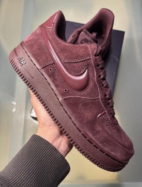 Nike Air Force 1 '07 Burgundy Crush Bordeaux Taille 37,5