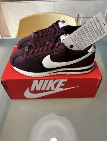 Nike Cortez Burgundy Bordeaux Taille 38