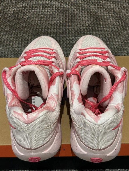 Nike air KD 18 Aunt Pearl