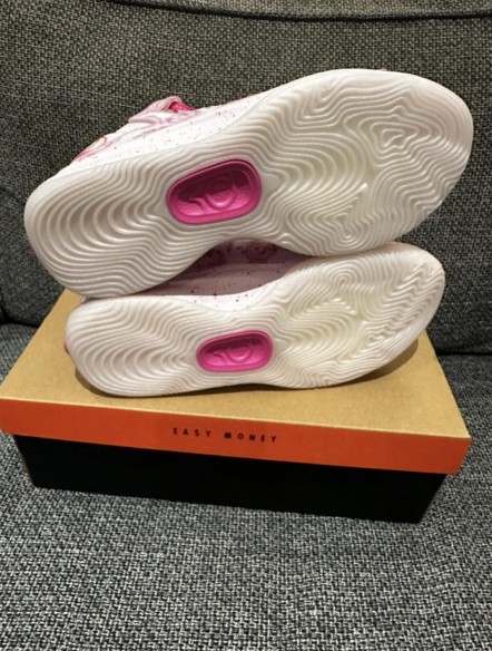 Nike air KD 18 Aunt Pearl