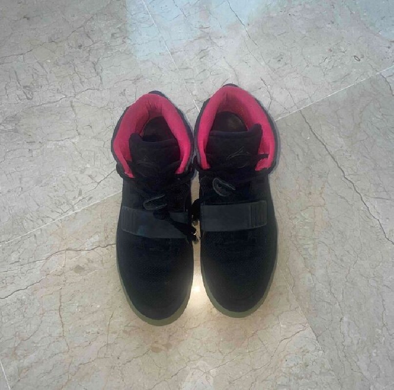 Nike air Yeezy 2 NRG SOLAR RED 2