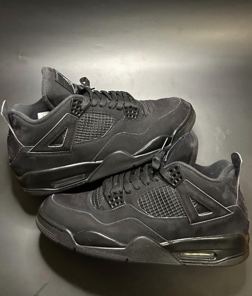 Jordan 4 Black Cat