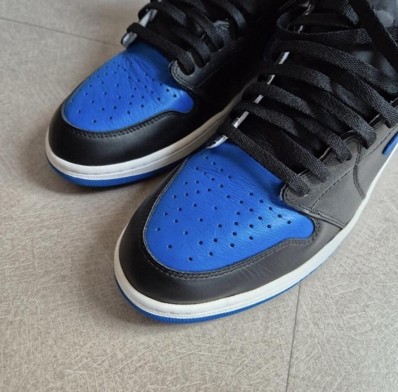 Jordan 1 High "Royal" 2