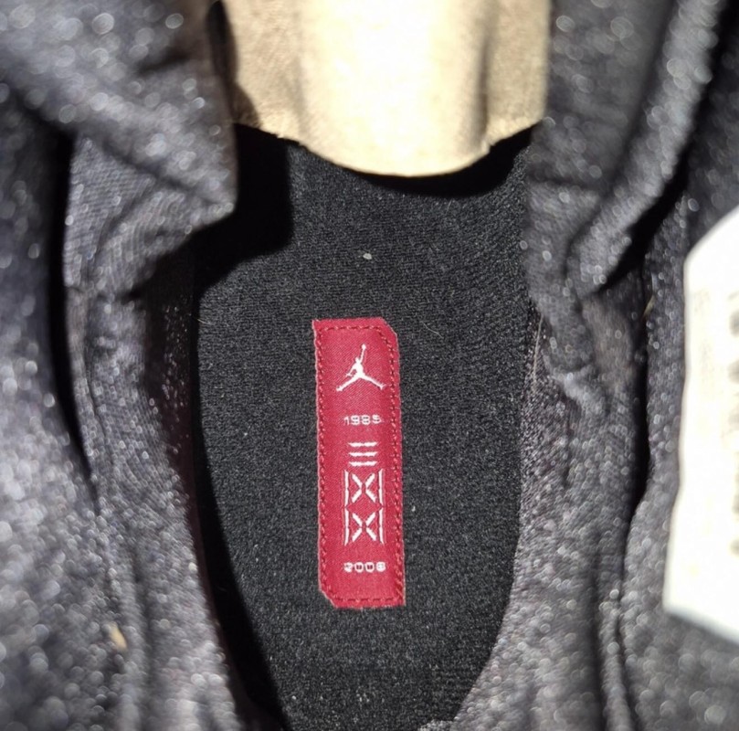 Vintage Jordan 8 CDP "Bugs Bunny" 2