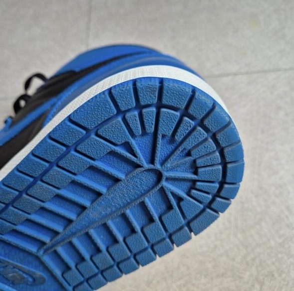 Jordan 1 High "Royal"