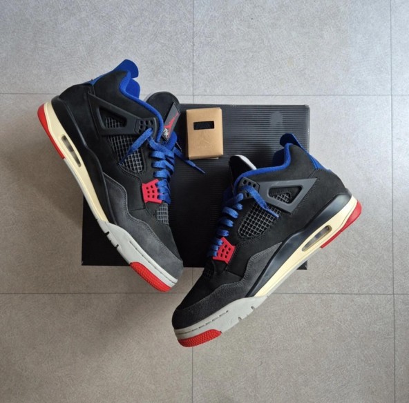 Jordan 4 "Rare Air"