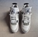 Jordan 4 "Military Black"