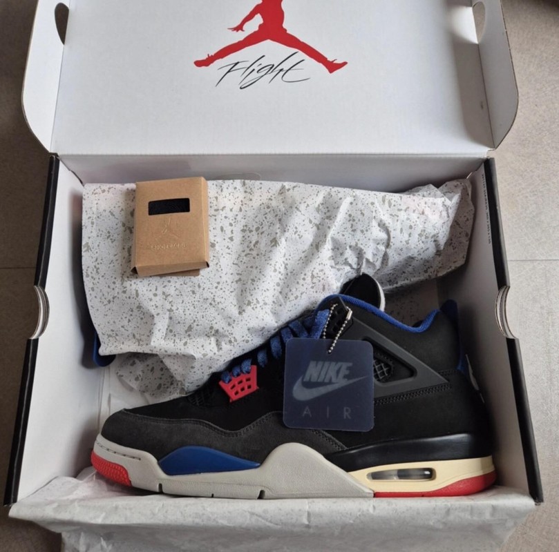Jordan 4 "Rare Air" 2