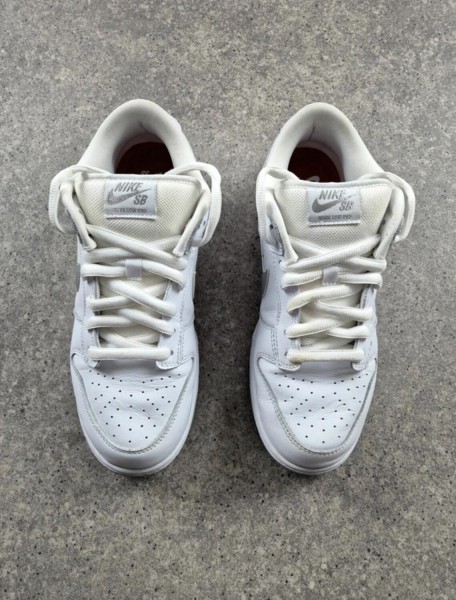 Nike SB Dunk Low Supreme 94 White Metallic Silver taille 42,5