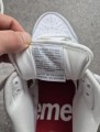 Nike SB Dunk Low Supreme 94 White Metallic Silver taille 42,5
