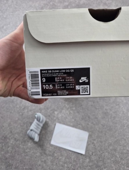 Nike SB Dunk Low Supreme 94 White Metallic Silver taille 42,5