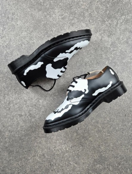 Dr. Martens Supreme 1461 3-Eye Skull Shoes taille 42