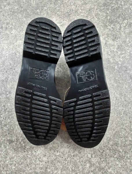 Dr. Martens Supreme 1461 3-Eye Skull Shoes taille 42
