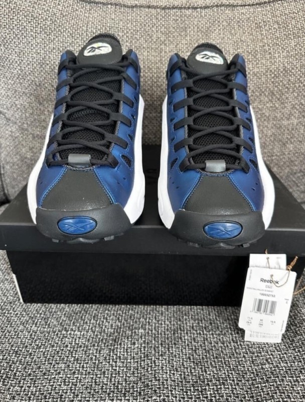 Reebok ES22 2