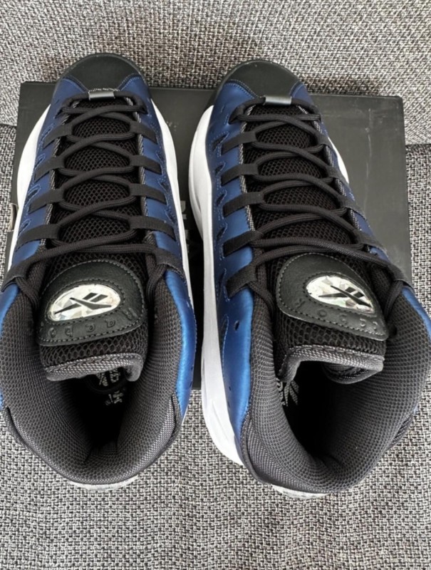 Reebok ES22 2