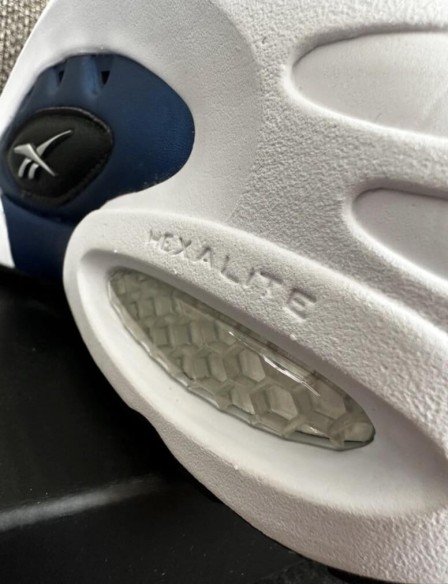 Reebok ES22