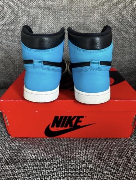 Nike Air Jordan 1