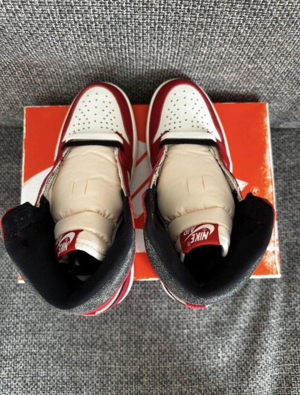 Nike Air Jordan 1 chicago 2