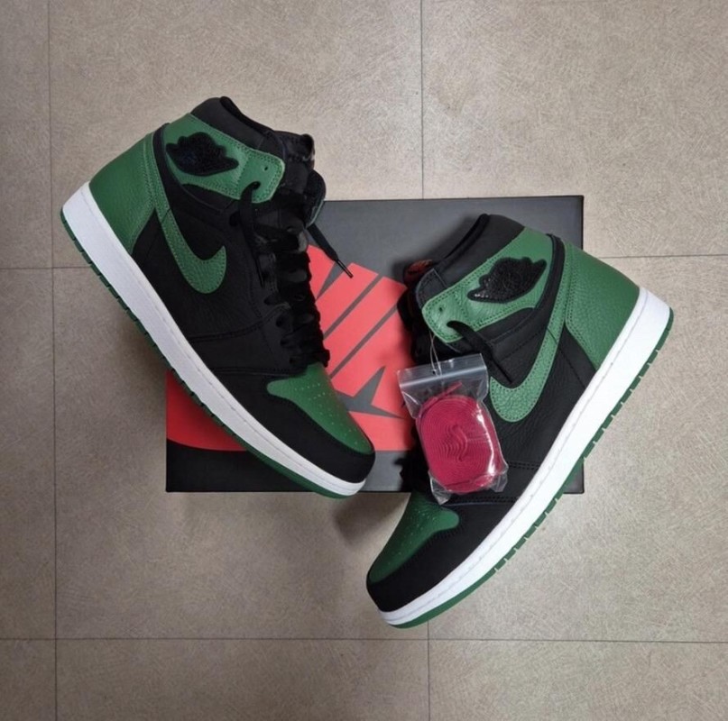Jordan 1 "Pine green" 2020