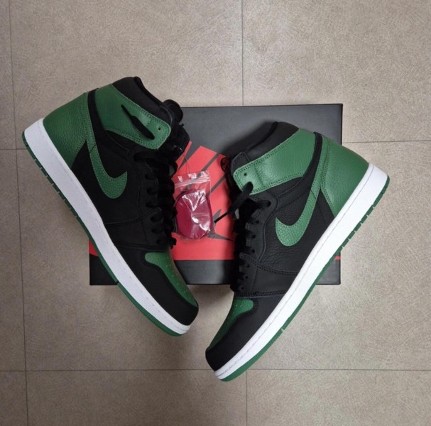 Jordan 1 "Pine green" 2020