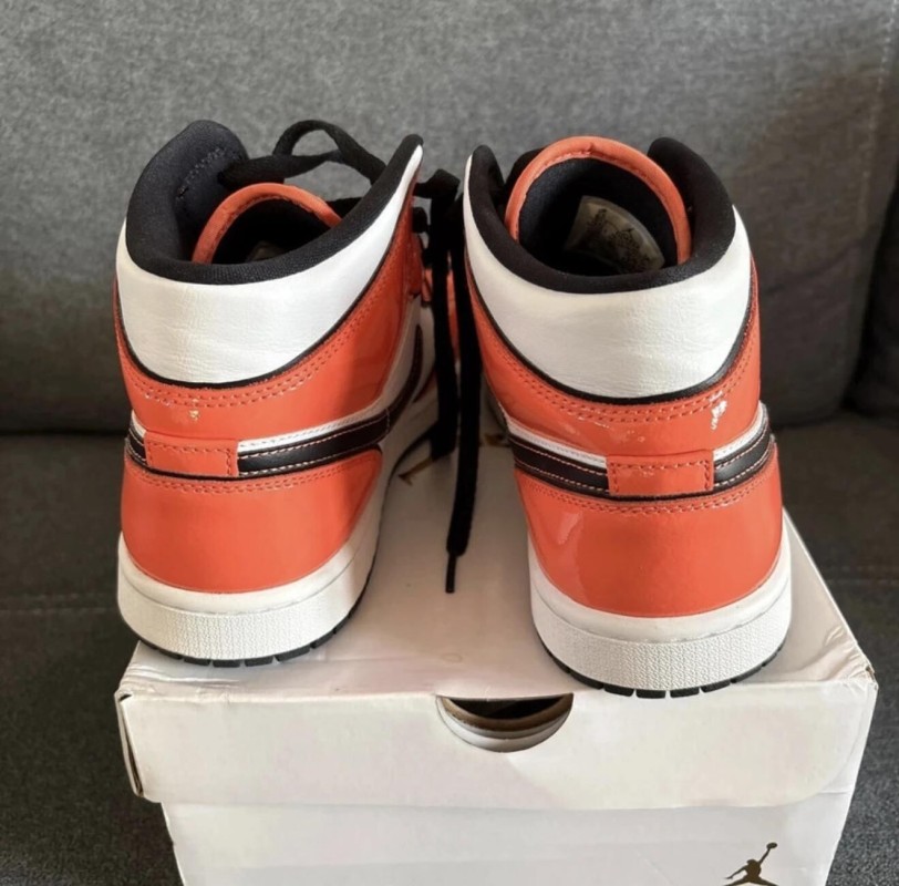 Jordan 1 mid Turf 42 2
