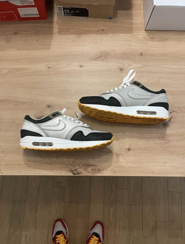 Nike air max 1 NBY by you id 2023 taille 42,5 2