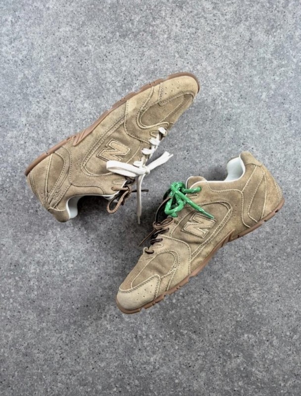 New Balance Miu Miu 530 SL Ecru taille 41 2