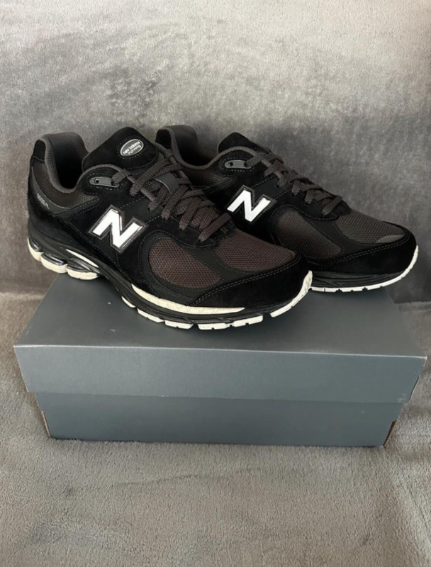 New Balance 2002r 2