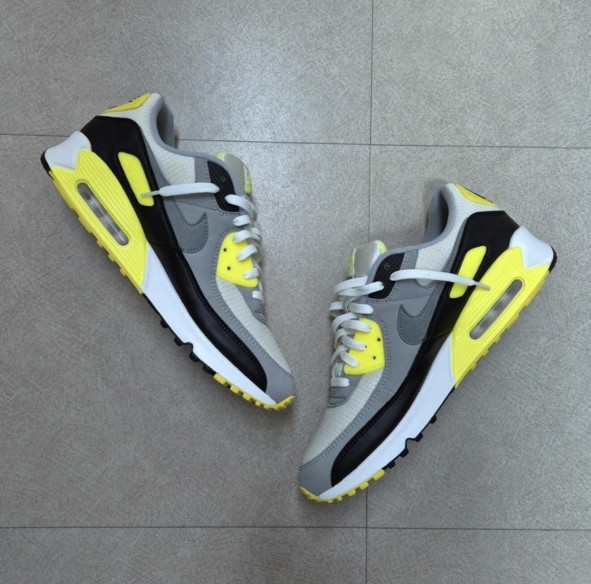 Nike Air Max 90 OG "Volt"