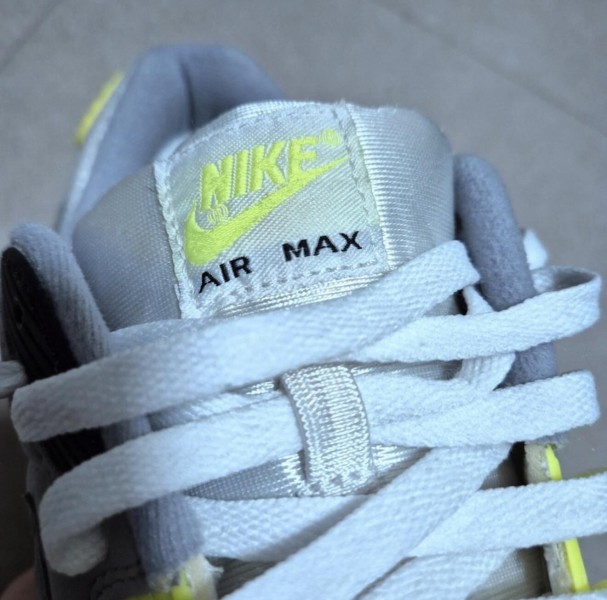 Nike Air Max 90 OG "Volt"